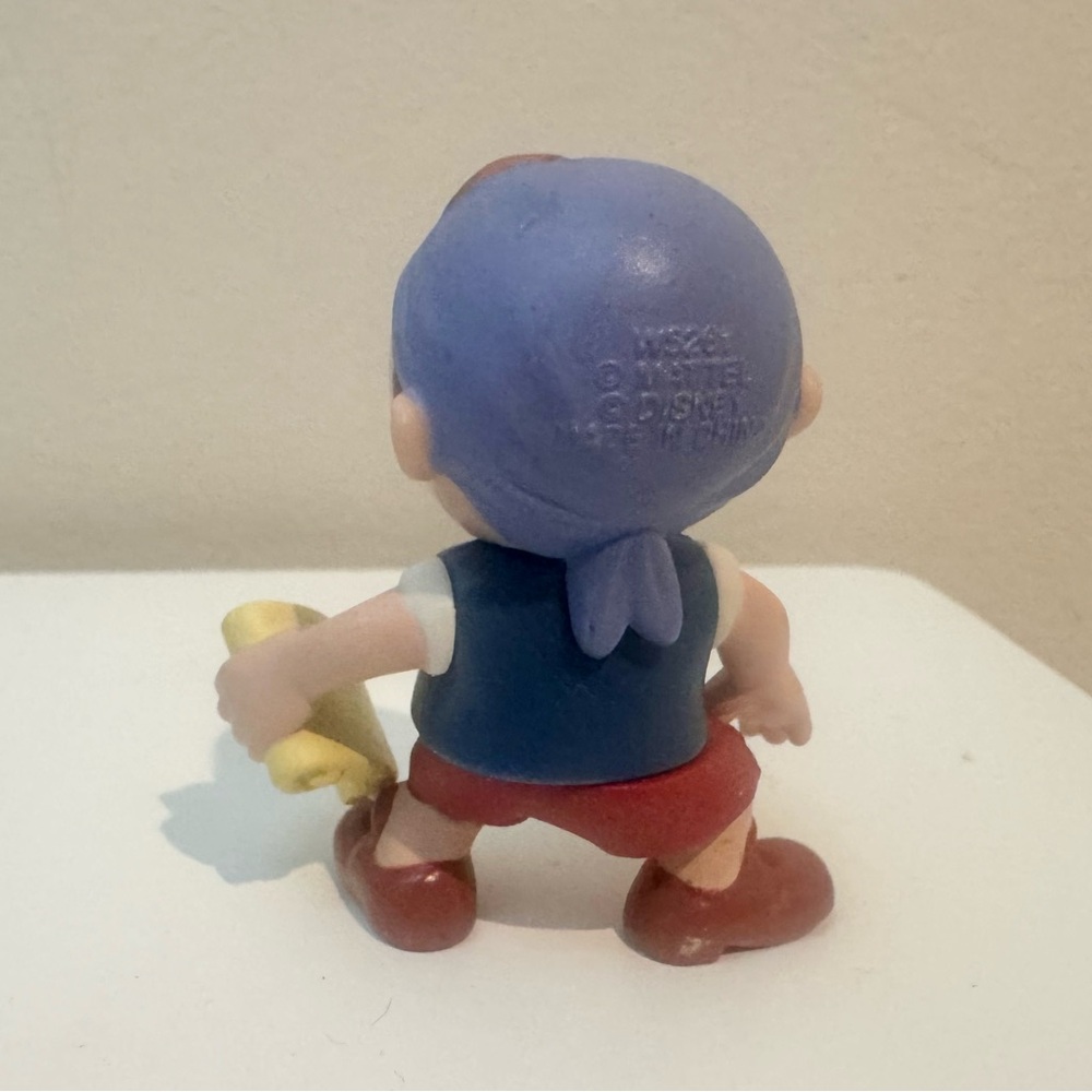 Disney Jake & Neverland Pirates Izzy Skully Cubby 3" Figure Mattel Lot of 4 - Picture 10 of 10